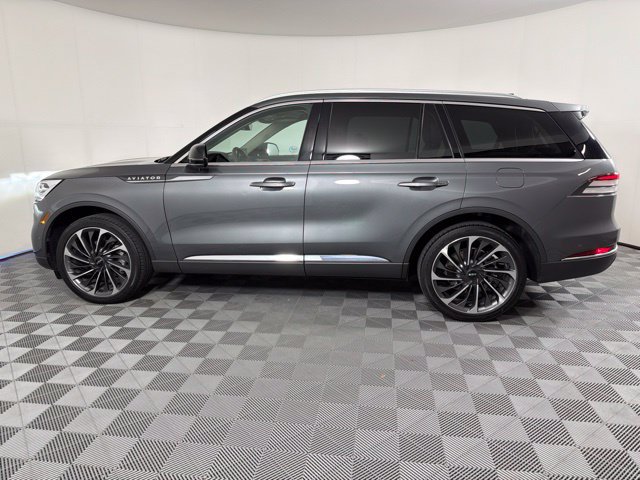 Used 2023 Lincoln Aviator Reserve w/ Equipment Group 201A AWD/4WD image 9