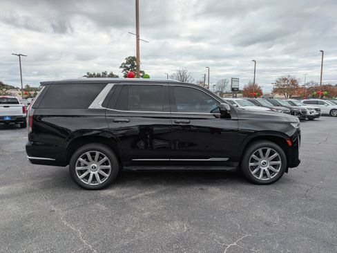 Used 2022 Cadillac Escalade Luxury image 30