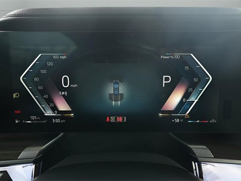 Used 2023 BMW 760i xDrive w/ Executive Package image 57