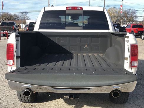 Used 2017 RAM 1500 Laramie w/ Convenience Group image 9