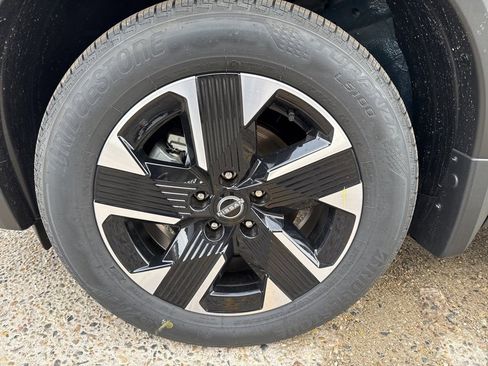 New 2026 Nissan Kicks SV image 10