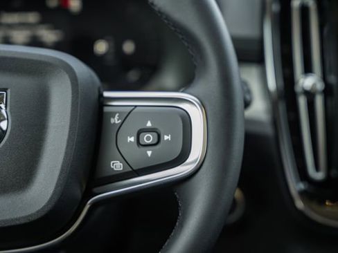 New 2026 Volvo XC40 B5 Plus w/ Climate Package image 30