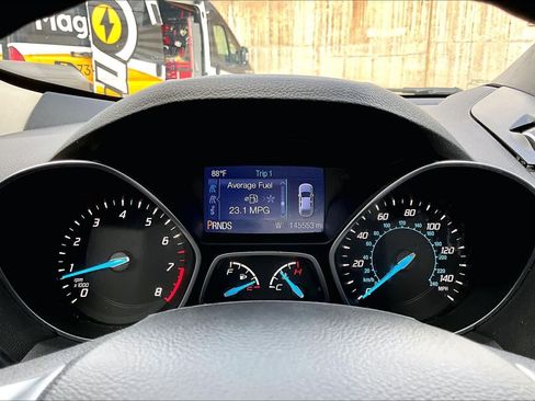 Used 2015 Ford Escape SE FWD image 26