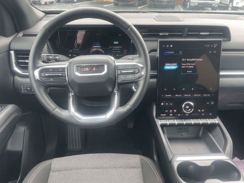 Used 2025 GMC Terrain Elevation AWD/4WD image 13