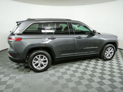 Used 2022 Jeep Grand Cherokee Limited RWD image 2