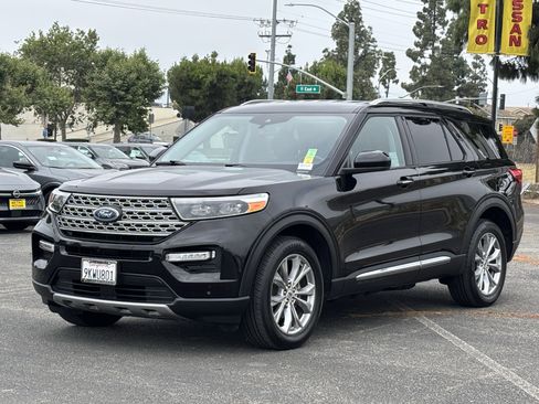 Used 2024 Ford Explorer Limited AWD/4WD image 7