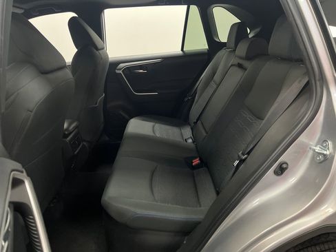 Used 2022 Toyota RAV4 SE w/ Convenience Package AWD/4WD image 25