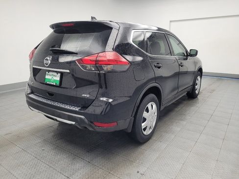Used 2017 Nissan Rogue S AWD/4WD image 9