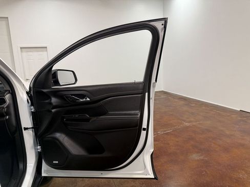 Used 2023 GMC Acadia AT4 image 62