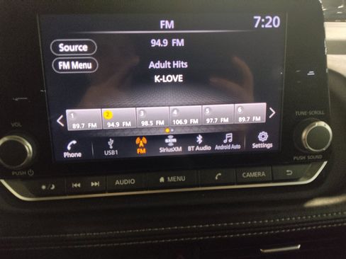 Used 2024 Nissan Rogue SV image 25