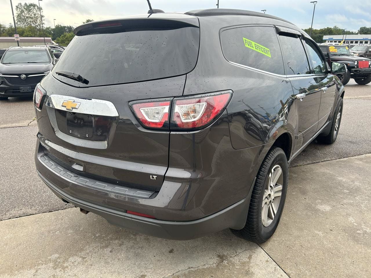 Used 2017 Chevrolet Traverse LT FWD image 5