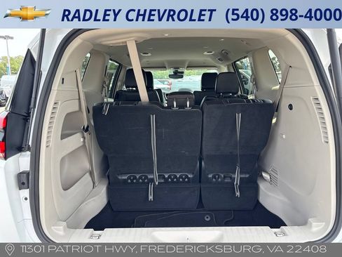 Used 2024 Chrysler Pacifica Touring-L FWD image 14