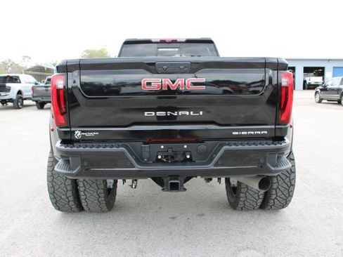 Used 2024 GMC Sierra 3500 Denali w/ Denali Reserve Package image 9