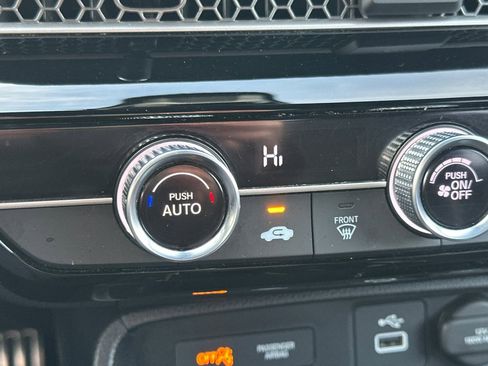 Used 2023 Honda Civic Sport image 28