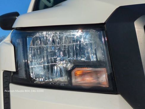 Used 2023 Nissan Frontier S image 11