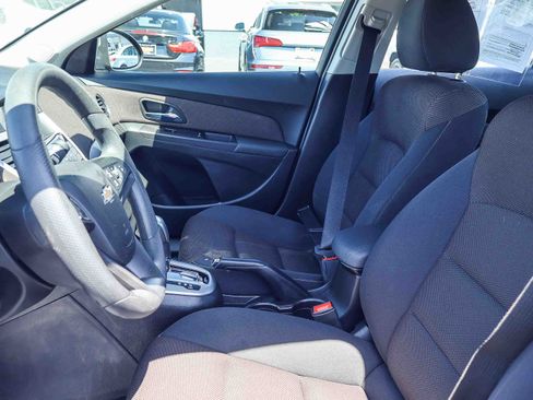 Used 2015 Chevrolet Cruze LT w/ Enhanced Safety Package FWD image 12
