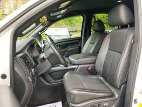 Used 2021 Nissan Titan PRO-4X AWD/4WD image 9