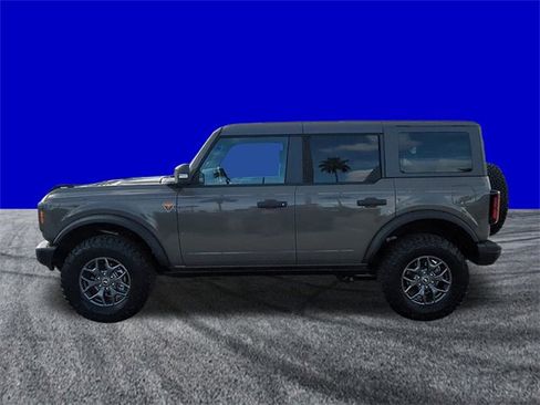 New 2025 Ford Bronco Badlands image 7