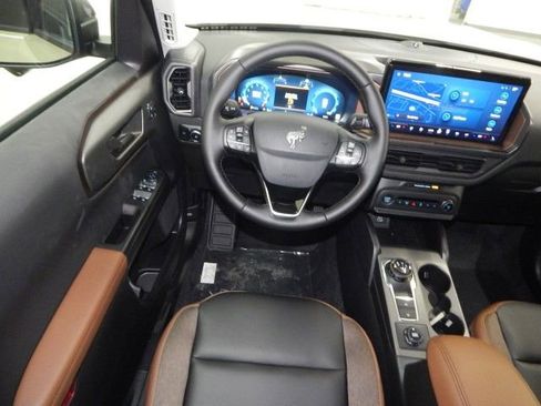 New 2025 Ford Bronco Sport Outer Banks w/ Outer Banks Tech Package+ image 11