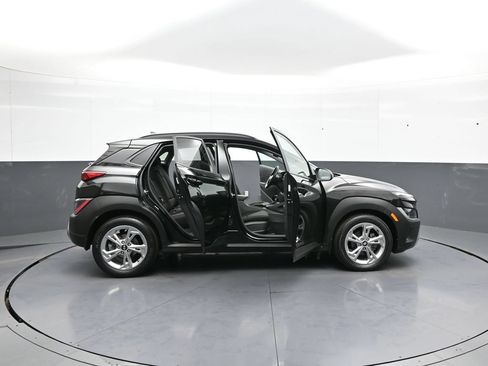 Certified 2022 Hyundai Kona SEL w/ Convenience Package FWD image 42