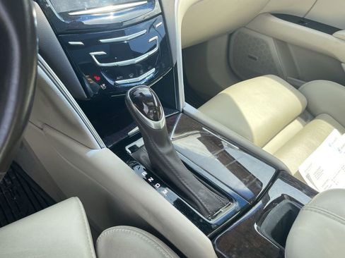 Used 2014 Cadillac XTS Luxury w/ Driver Awareness Package image 21