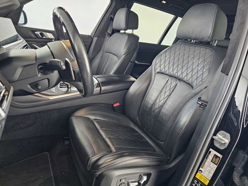 Used 2022 BMW X7 xDrive40i w/ M Sport Package AWD/4WD image 22