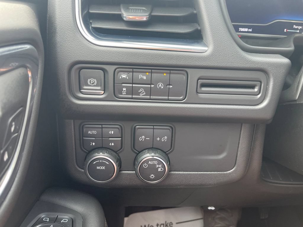 Used 2023 Chevrolet Suburban Premier AWD/4WD image 18