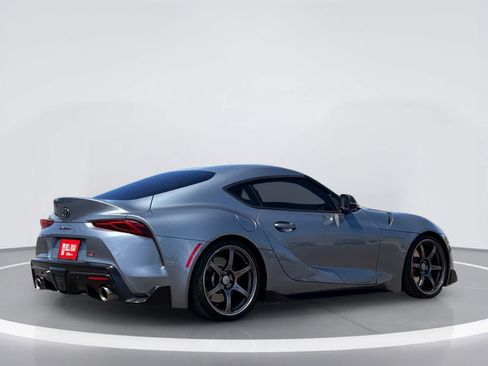 Used 2022 Toyota Supra RWD image 4