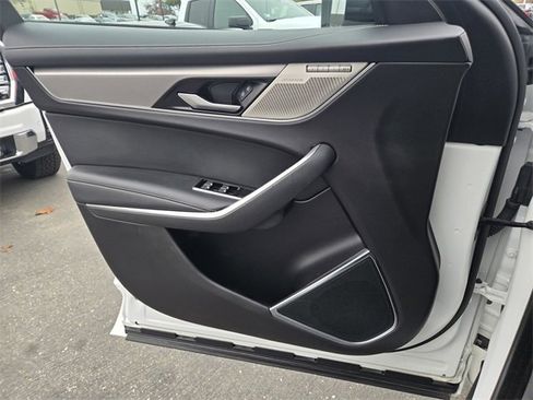 Used 2024 Jaguar F-PACE R-Dynamic S image 24