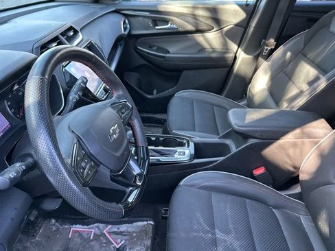 Used 2023 Chevrolet TrailBlazer RS w/ Sun and Liftgate Package image 13