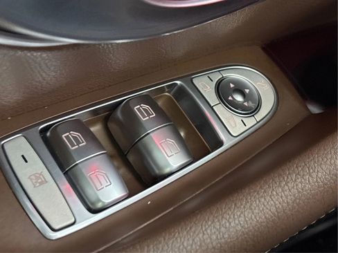 Used 2017 Mercedes-Benz E 300 image 41