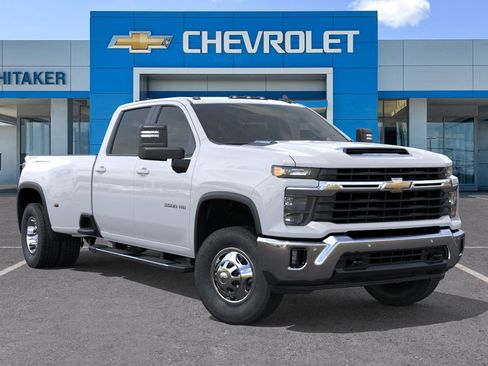 Certified 2026 Chevrolet Silverado 3500 LT w/ All Star Edition image 41