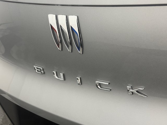 Used 2025 Buick Envista Sport Touring w/ Convenience I Package FWD image 9