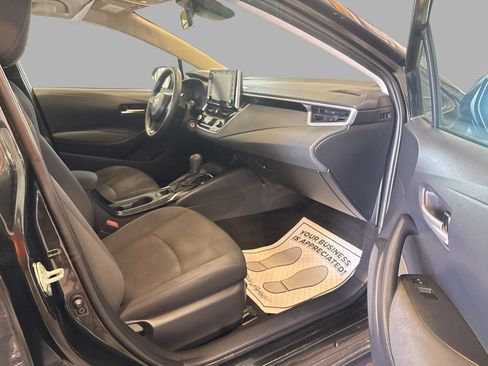 Used 2021 Toyota Corolla LE FWD image 12