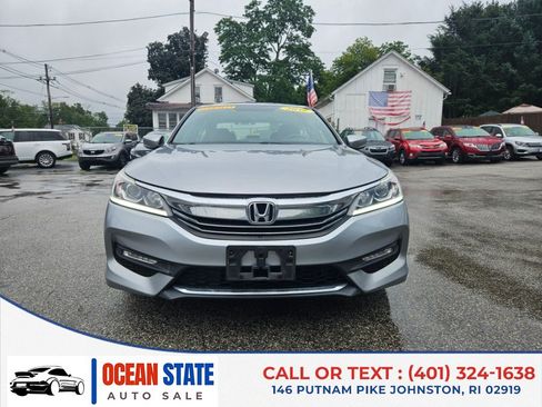 Used 2017 Honda Accord Sport image 7