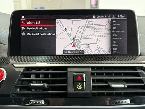 Used 2021 BMW X4 M Sport Utility 4D w/ Executive Package image 16