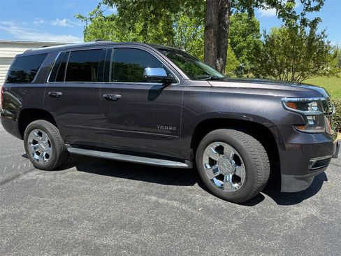 Used 2017 Chevrolet Tahoe Premier AWD/4WD image 8