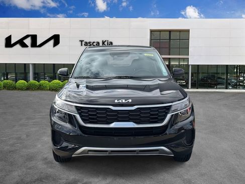 Used 2023 Kia Seltos LX image 2
