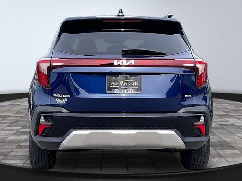 Used 2024 Kia Seltos EX AWD/4WD image 4