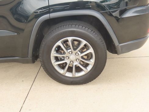 Used 2014 Jeep Grand Cherokee Limited w/ Trailer Tow Group IV RWD image 17