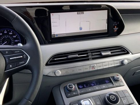 Used 2022 Hyundai Palisade SEL w/ Premium Package image 6