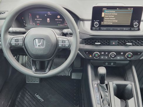 Used 2023 Honda Accord EX image 27