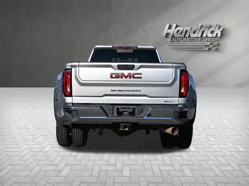 Used 2021 GMC Sierra 3500 SLT w/ SLT Convenience Package image 10
