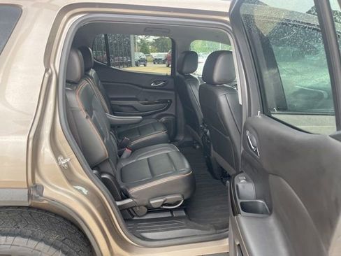 Used 2023 GMC Acadia AT4 w/ Technology Package image 39