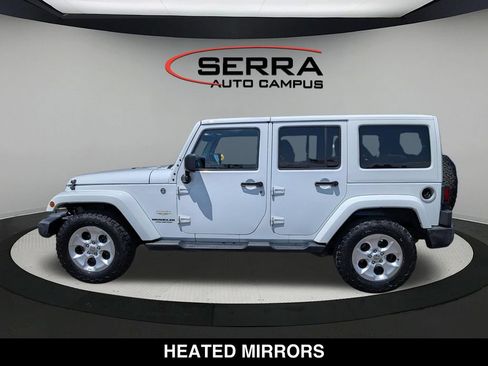 Used 2015 Jeep Wrangler Unlimited Sahara AWD/4WD image 3