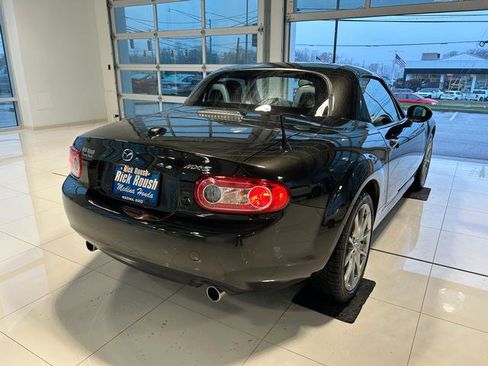 Used 2011 MAZDA MX-5 Miata Grand Touring image 8