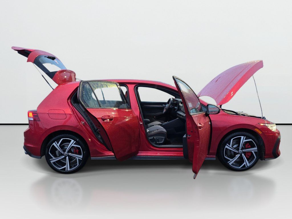 New 2026 Volkswagen GTI SE FWD image 9