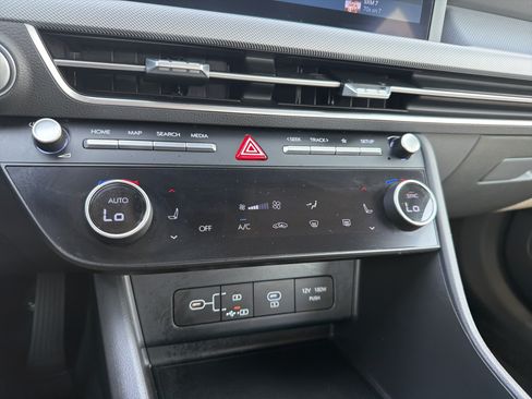 Used 2024 Hyundai Sonata SEL FWD image 8