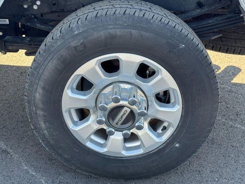 Used 2023 Ford F350 XLT image 7