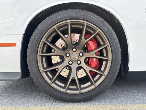 Used 2018 Dodge Challenger SRT Hellcat image 21